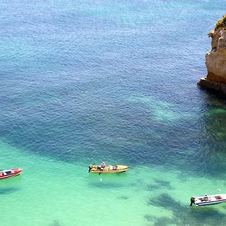 도리스 스위트 아파트