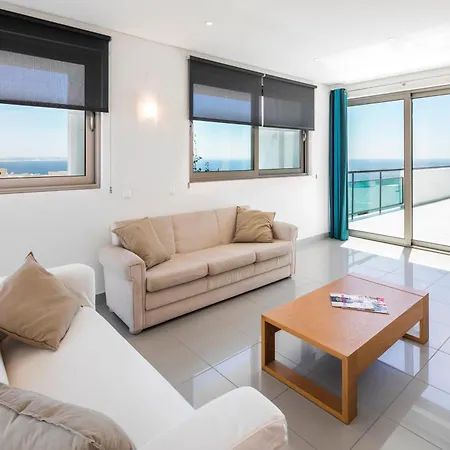 도리스 스위트 *