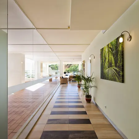 Doris * לאגוּ‏ש