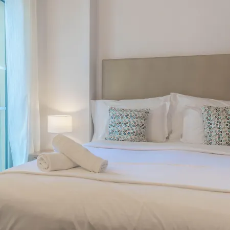 도리스 스위트 *