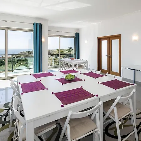 도리스 스위트 라고스