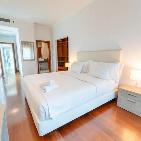 Doris Apartment